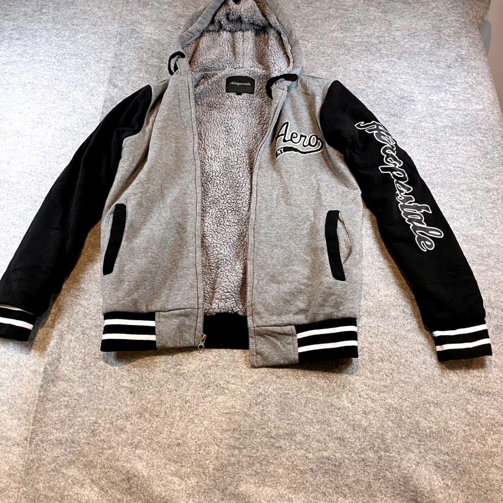Aeropostale Mens Varsity Hoodie Gray ‎ Sherpa Lined Zip Jacket Small Y2K Retro